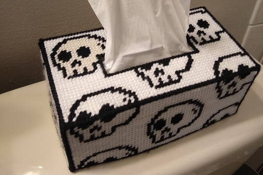 Skull tissue box cover - plastic canvas pattern